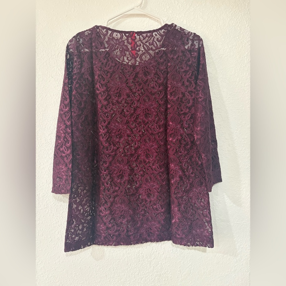 Ruby Ribbon Chantilly Lace Top in Burgundy NWT - Picture 2 of 6
